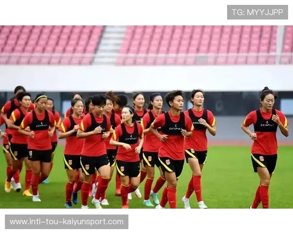 中国足球女足换血期老带新经验与教练策略,中国女足换人了吗 中国足球女足换血期老带新经验与教练策略,中国女足换人了吗