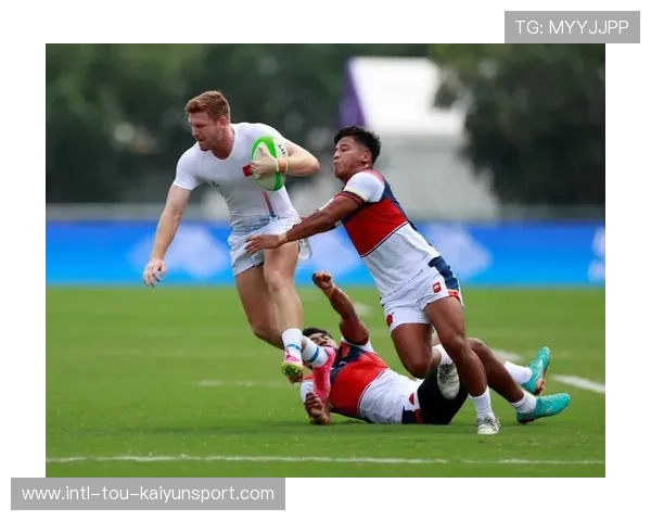 沙袋军团七人制橄榄球赛场多次精彩突破 沙袋军团七人制橄榄球赛场多次精彩突破