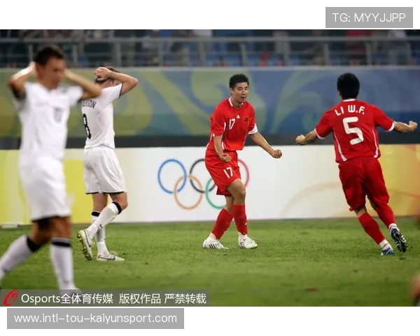 董方卓力挺徐彬!U23铁腰征战英超蓄势待发,足球董方卓 董方卓力挺徐彬!U23铁腰征战英超蓄势待发,足球董方卓